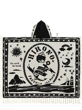 POP MART Hirono Living Wild Freedom Island Hooded Cloak Blanket Asia Exclusive